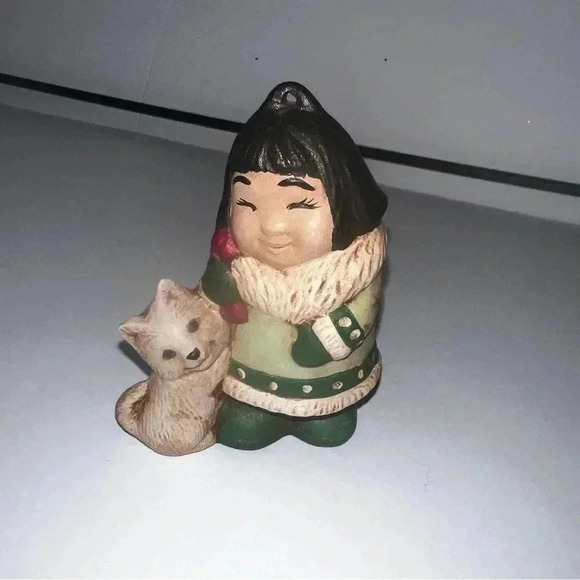 Eskimo Figurines Set Of 3 In Great Condition! Vintage Inuit - Picture 3 of 13